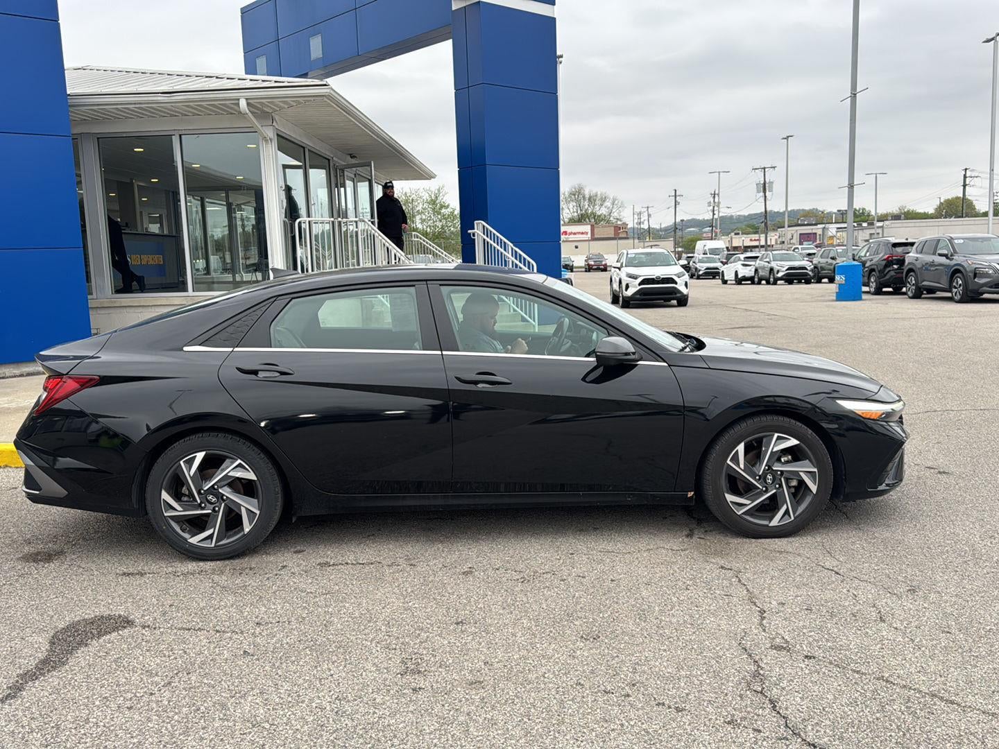 2024 Hyundai Elantra Limited