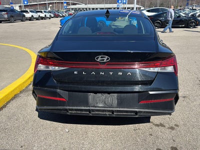2025 Hyundai Elantra SEL Convenience