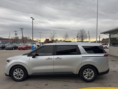 2022 Kia Carnival LXS