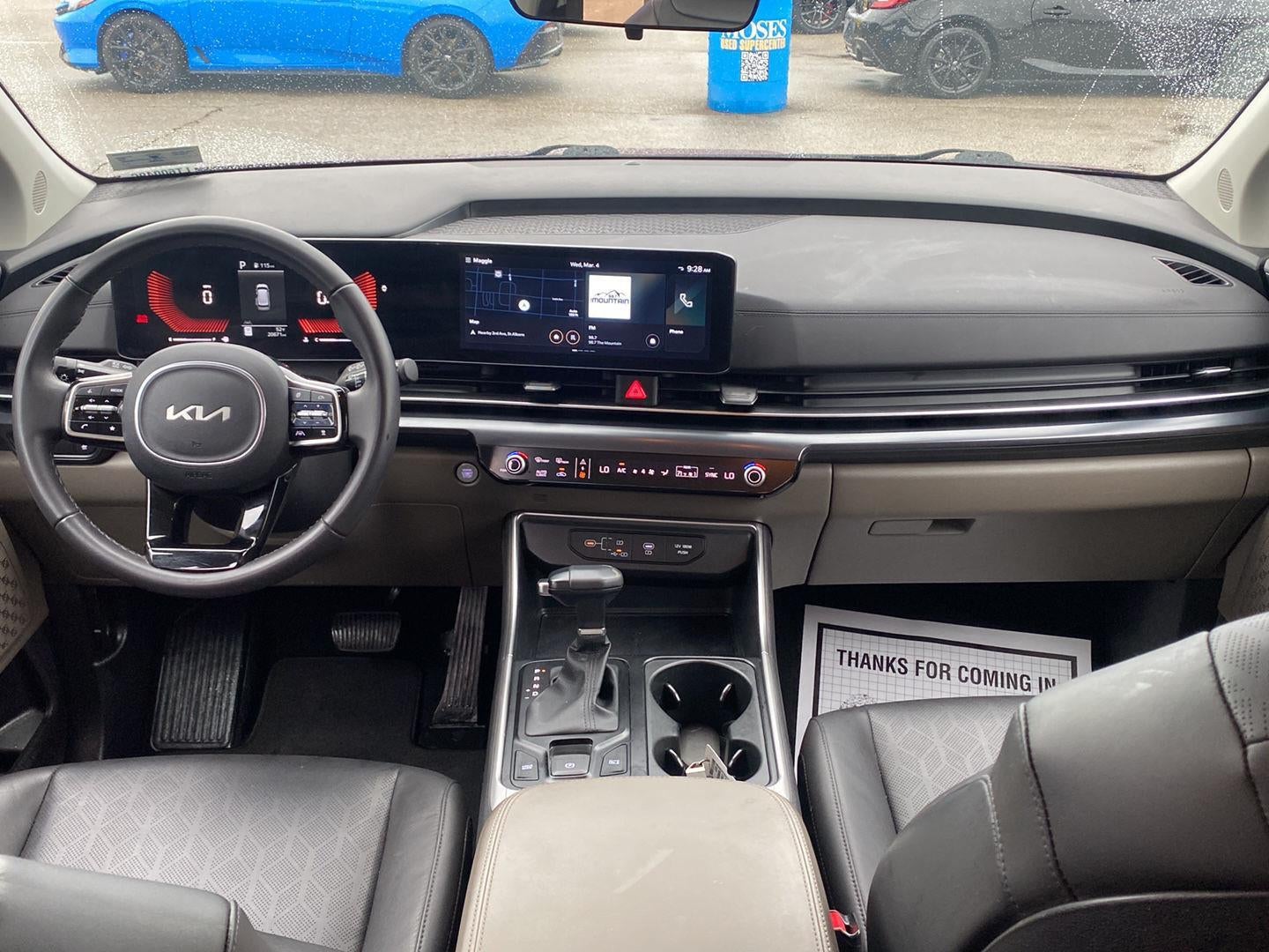 2025 Kia Carnival LXS