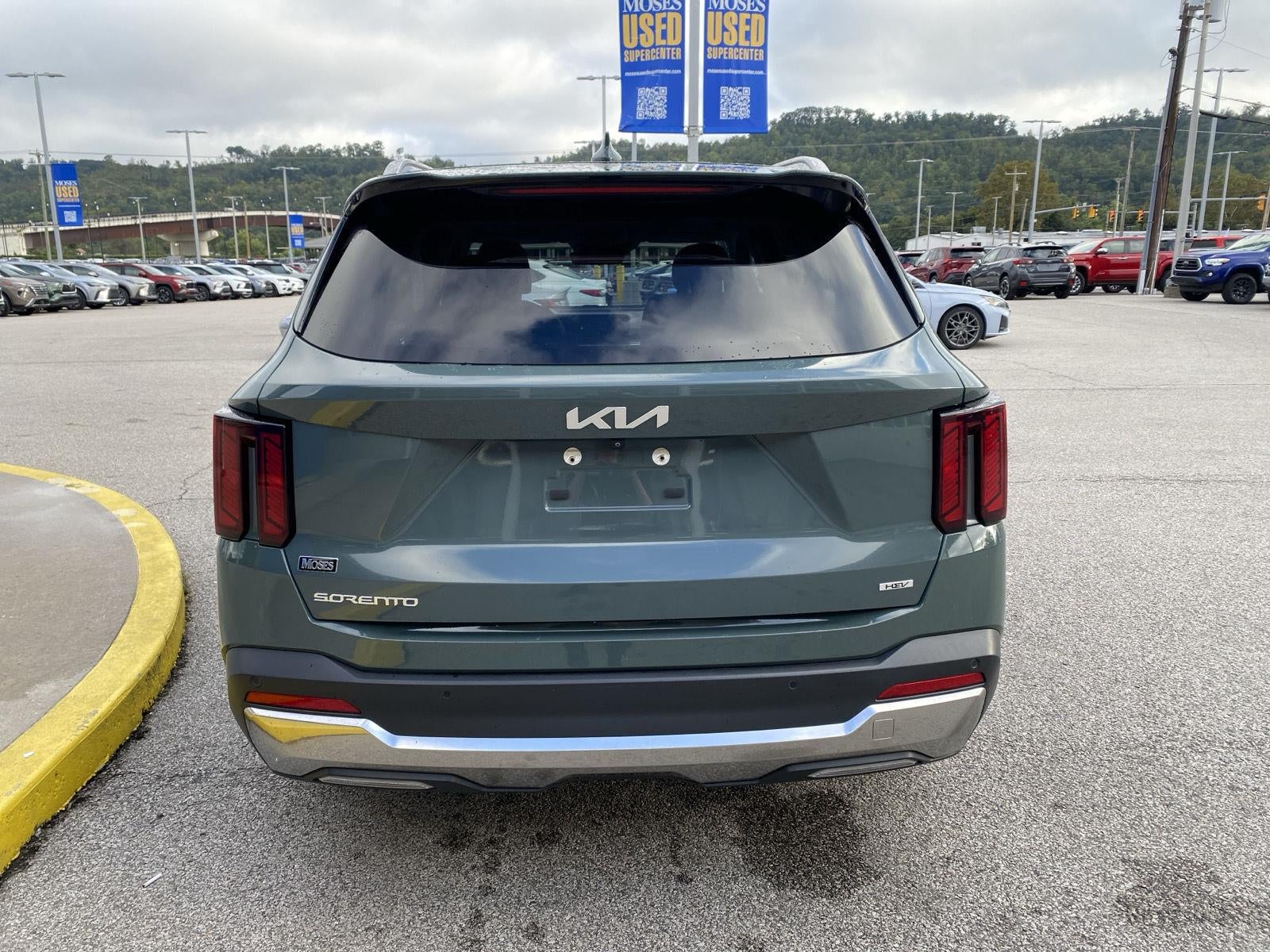 2025 Kia SORENTO HYBRID SUV