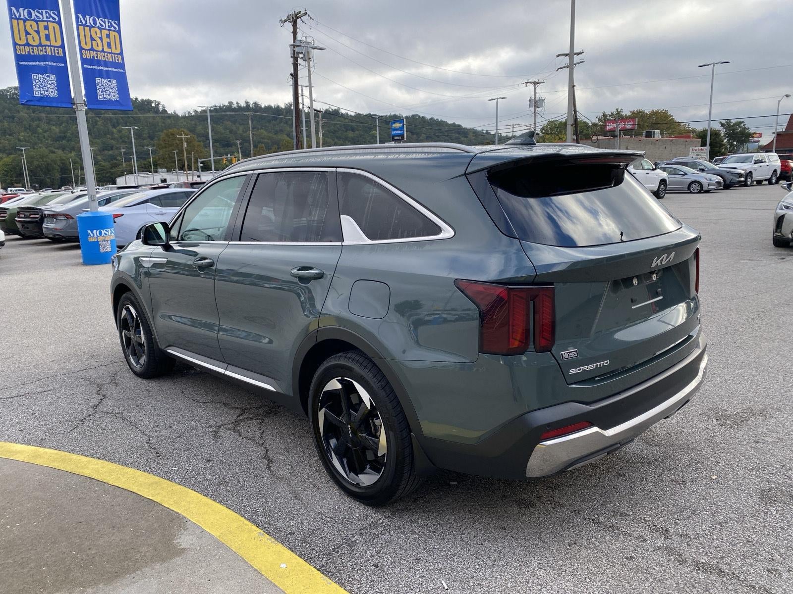 2025 Kia SORENTO HYBRID SUV