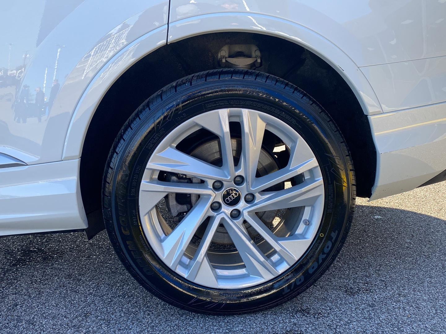 2023 Audi Q7 Premium