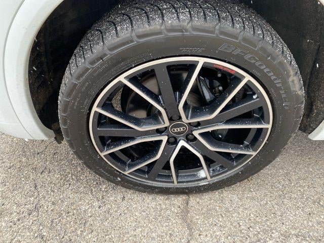 2022 Audi SQ5 Premium Plus