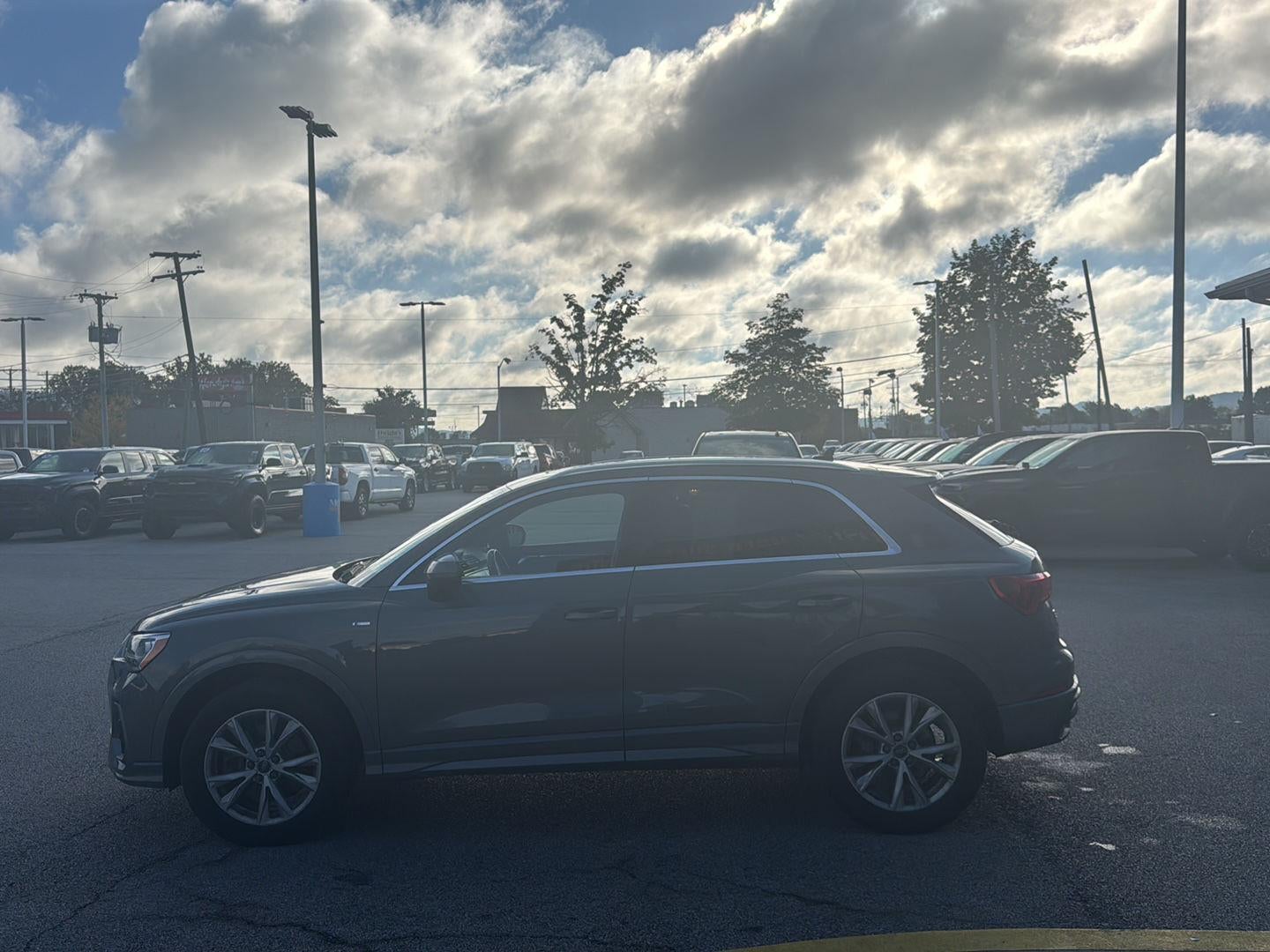 2022 Audi Q3 S line Premium