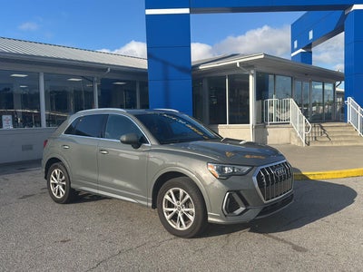 2022 Audi Q3 S line Premium