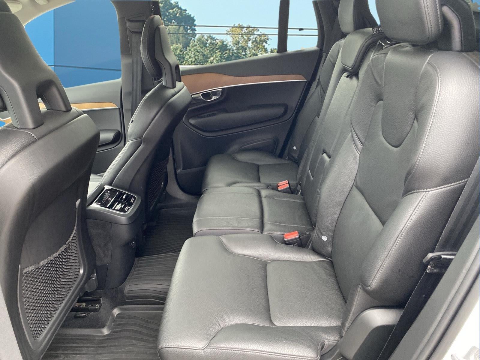 2021 Volvo Xc90 Momentum