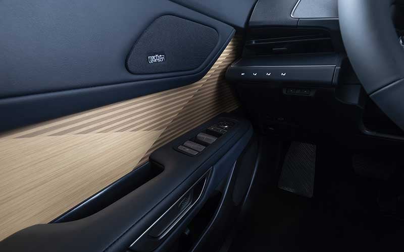 Moses Lexus in Saint Albans WV